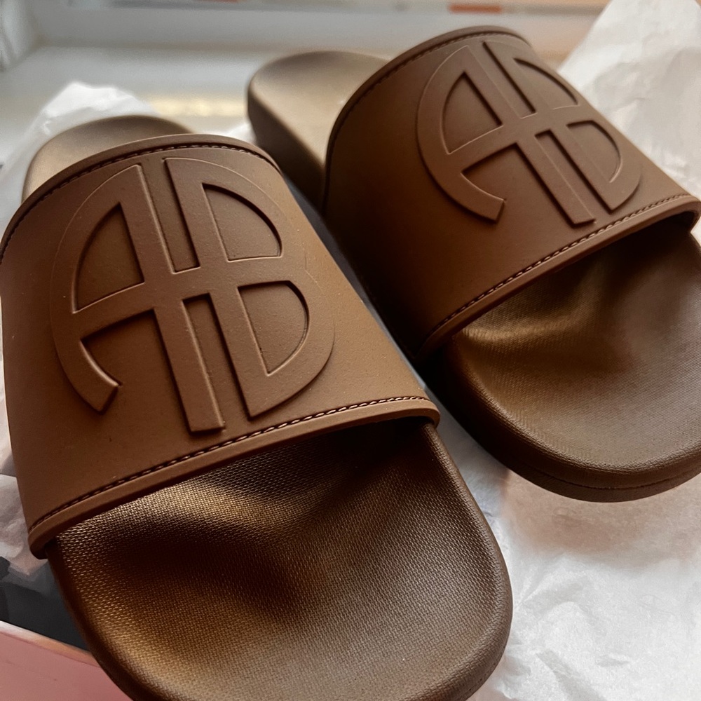 NEW. NEVER WORN :: Anine Bing Isla Slide Sandals